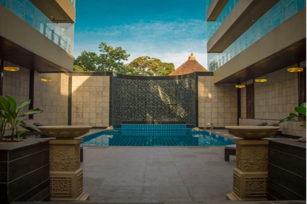 Hotel Acacia Goa à Sinquerim Extérieur photo