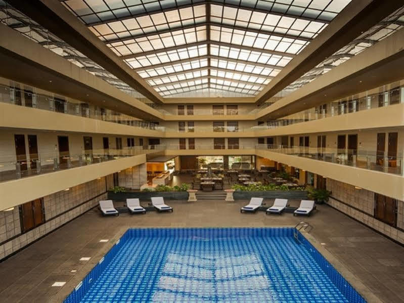 Hotel Acacia Goa à Sinquerim Extérieur photo